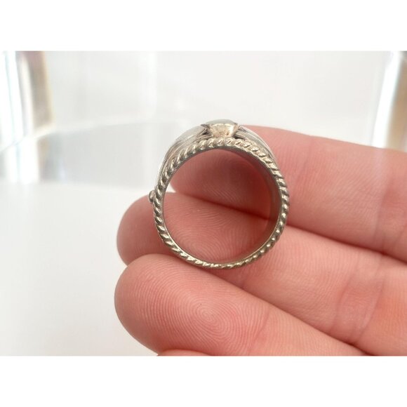 Mother of Pearl Accented Rope Framed 925 Sterling Silver Vintage Ring - sz 7.75 - Picture 8 of 12